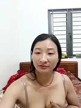 Snapshot of wees-lind chatting on November 10, 12:42 am wees-lind online show from November 10, 12:42 am