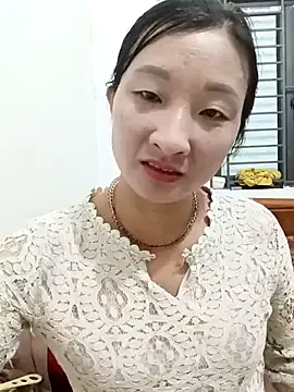 Snapshot of wees-lind chatting on November 17, 1:17 pm wees-lind online show from November 17, 1:17 pm