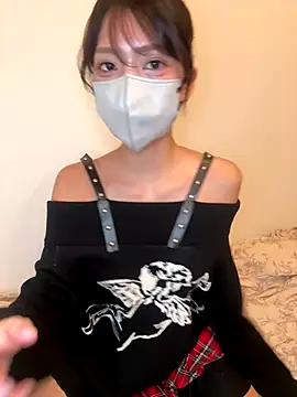 Snapshot of ARISU_1205 chatting on December 1, 1:05 pm ARISU 1205 online show from December 1, 1:05 pm