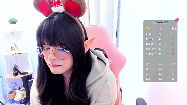 Snapshot of Omorimori chatting on November 22, 2:49 pm Omorimori online show from November 22, 2:49 pm