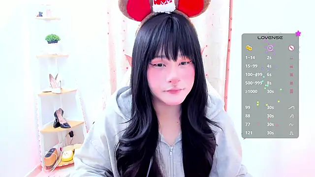 Snapshot of Omorimori chatting on November 30, 2:54 pm Omorimori online show from November 30, 2:54 pm