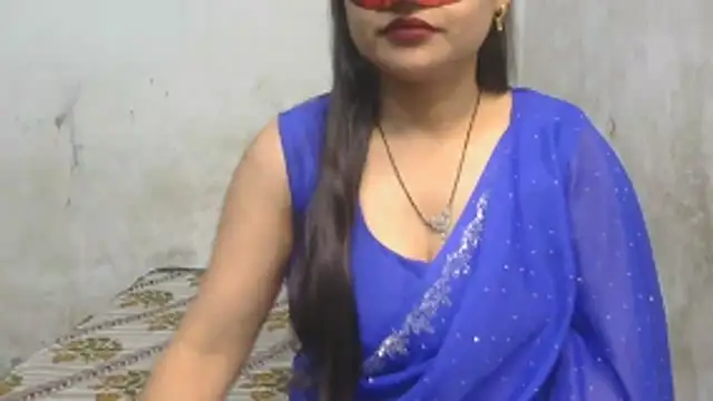 Snapshot of Sneha_lovely01 chatting on May 6, 4:34 pm Sneha lovely01 online show from May 6, 4:34 pm