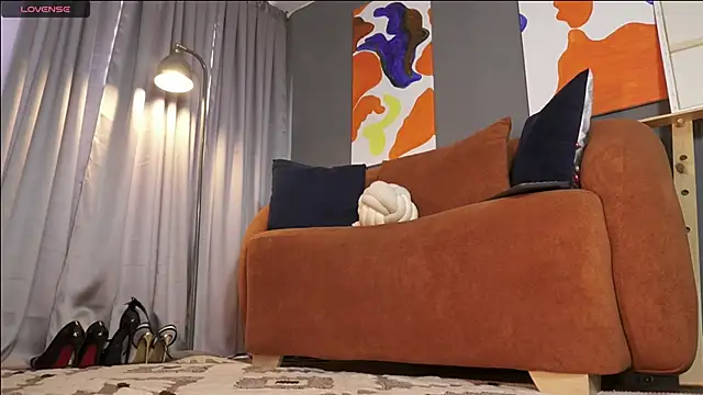 nylonisabella online show from June 2, 7:27 pm