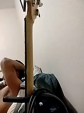 m8je online show from November 15, 5:38 am