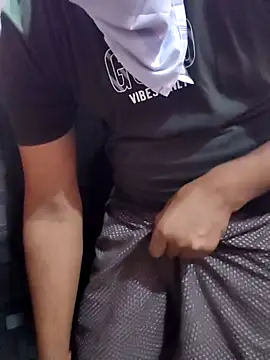 Snapshot of rahulkumaragarwal chatting on November 4, 12:10 am rahulkumaragarwal online show from November 4, 12:10 am