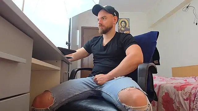 Snapshot of Ryanstone_ chatting on May 8, 4:51 am Ryanstone online show from May 8, 4:51 am
