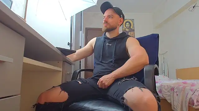 Snapshot of Ryanstone_ chatting on May 22, 4:52 am Ryanstone online show from May 22, 4:52 am
