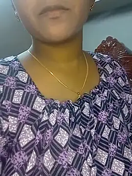Snapshot of Neha533 chatting on May 31, 1:51 pm Neha533 online show from May 31, 1:51 pm