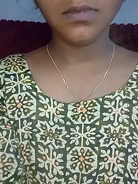 Snapshot of Neha533 chatting on June 18, 5:50 pm Neha533 online show from June 18, 5:50 pm