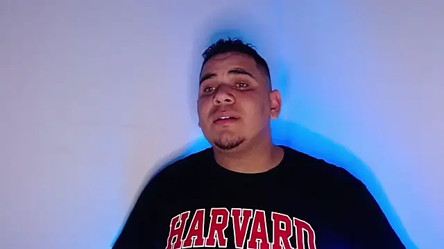 Snapshot of Dante_Valcur chatting on November 2, 10:34 pm Dante Valcur online show from November 2, 10:34 pm