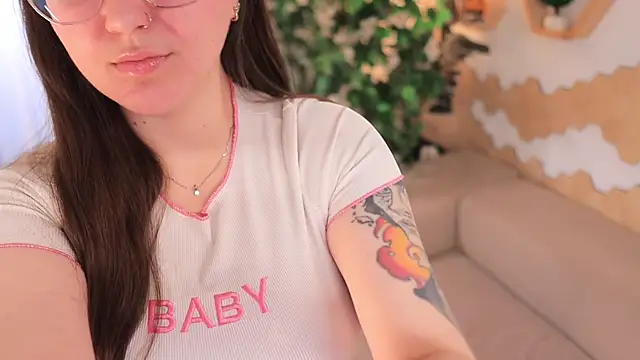 Snapshot of ryzen9800x3d chatting on November 3, 1:34 pm ryzen9800x3d online show from November 3, 1:34 pm