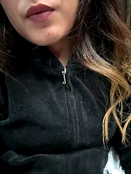 Snapshot of Angel-pune001 chatting on December 15, 3:38 pm Angel-pune001 online show from December 15, 3:38 pm