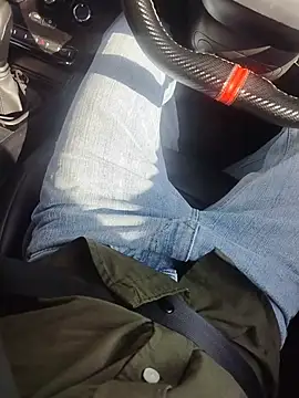 Snapshot of sexychd chatting on November 25, 4:56 am sexychd online show from November 25, 4:56 am