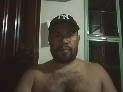 Snapshot of Ramses_36 chatting on November 3, 12:13 am Ramses 36 online show from November 3, 12:13 am