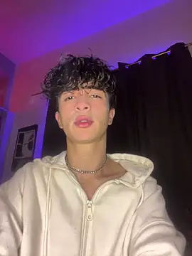 Snapshot of lion_cherry21 chatting on November 17, 6:08 am lion cherry21 online show from November 17, 6:08 am