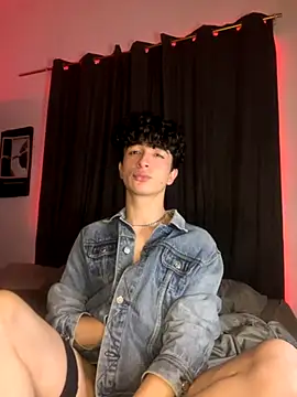 Snapshot of lion_cherry21 chatting on November 26, 6:25 am lion cherry21 online show from November 26, 6:25 am