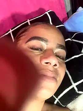 Snapshot of Megan2026 chatting on November 12, 7:13 pm Megan2026 online show from November 12, 7:13 pm