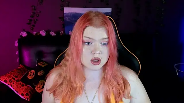 Snapshot of AriettaHeart chatting on November 6, 8:10 pm AriettaHeart online show from November 6, 8:10 pm