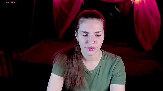 Snapshot of DanielaReign chatting on November 4, 2:16 pm DanielaReign online show from November 4, 2:16 pm