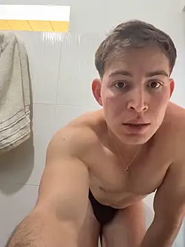 Snapshot of AlexanderBianchi2 chatting on November 22, 5:34 pm AlexanderBianchi2 online show from November 22, 5:34 pm