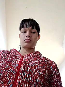 Snapshot of PaulinaLondra2 chatting on December 2, 12:54 pm PaulinaLondra2 online show from December 2, 12:54 pm