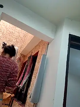 Snapshot of PaulinaLondra2 chatting on December 5, 12:03 pm PaulinaLondra2 online show from December 5, 12:03 pm