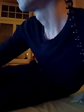 bassxxxxwave online show from November 16, 6:57 pm