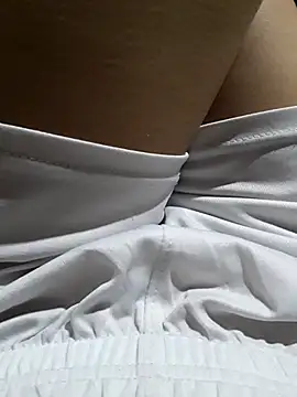 Snapshot of bluma24 chatting on November 9, 3:16 am bluma24 online show from November 9, 3:16 am