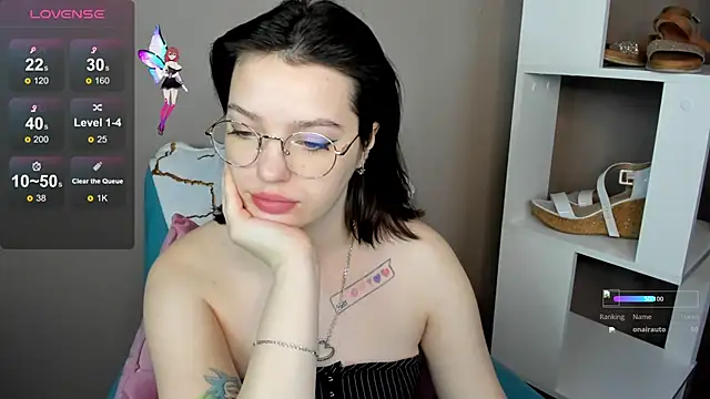 Snapshot of Karina_Kellyy chatting on November 21, 2:21 am Karina Kellyy online show from November 21, 2:21 am