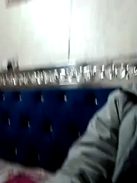 Snapshot of naughtyboyjii chatting on November 25, 5:18 am naughtyboyjii online show from November 25, 5:18 am