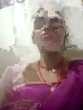 Snapshot of Jooli_cuty chatting on November 20, 5:23 pm Jooli cuty online show from November 20, 5:23 pm