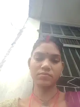 Snapshot of Jooli_cuty chatting on December 2, 3:23 am Jooli cuty online show from December 2, 3:23 am