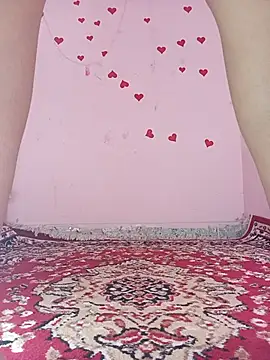 Snapshot of Saniya76 chatting on June 26, 2:54 pm Saniya76 online show from June 26, 2:54 pm
