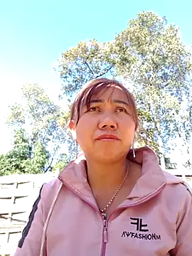 Snapshot of be-yeu chatting on November 30, 7:34 am be-yeu online show from November 30, 7:34 am