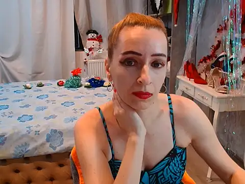 AnneDevrim online show from January 6, 7:01 am