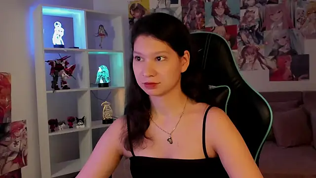 Snapshot of SaraDenars chatting on November 12, 5:52 am SaraDenars online show from November 12, 5:52 am