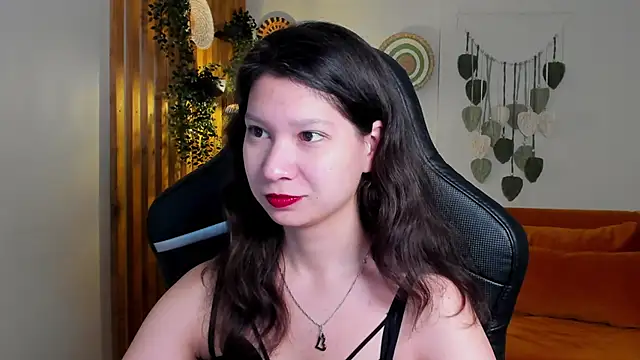 Snapshot of SaraDenars chatting on November 26, 5:19 am SaraDenars online show from November 26, 5:19 am