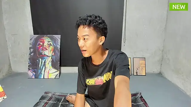 Snapshot of UrBigFatAsianCock chatting on November 3, 12:28 pm UrBigFatAsianCock online show from November 3, 12:28 pm