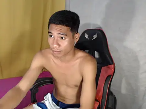 Snapshot of mrsexyteens chatting on May 10, 12:43 pm mrsexyteens online show from May 10, 12:43 pm