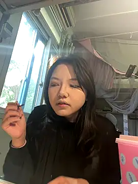 Snapshot of 99EE-yy chatting on November 19, 6:57 am 99EE-yy online show from November 19, 6:57 am