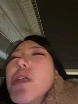 Snapshot of 99EE-yy chatting on November 21, 6:39 pm 99EE-yy online show from November 21, 6:39 pm