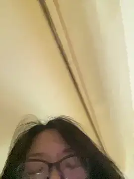 Snapshot of 99EE-yy chatting on November 26, 5:08 am 99EE-yy online show from November 26, 5:08 am