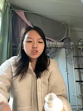 Snapshot of 99EE-yy chatting on November 27, 4:58 am 99EE-yy online show from November 27, 4:58 am