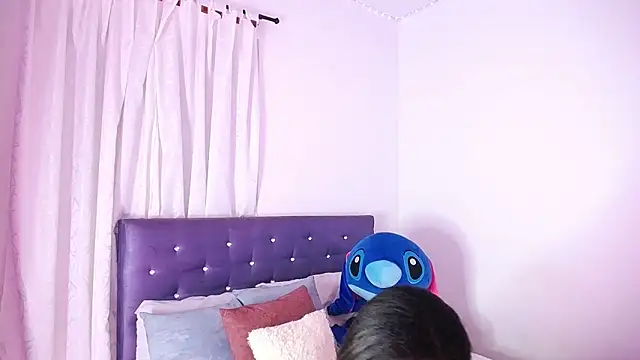 Snapshot of BryanaSmiths chatting on November 6, 7:37 pm BryanaSmiths online show from November 6, 7:37 pm