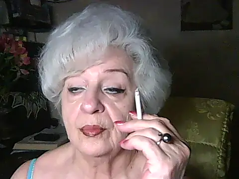 Snapshot of ValeriaKroww chatting on June 20, 6:22 pm ValeriaKroww online show from June 20, 6:22 pm