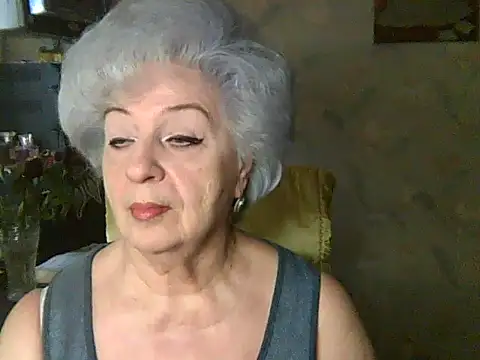 Snapshot of ValeriaKroww chatting on July 14, 4:06 am ValeriaKroww online show from July 14, 4:06 am