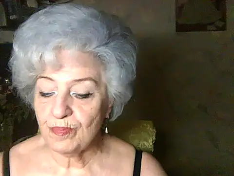 Snapshot of ValeriaKroww chatting on July 15, 8:47 pm ValeriaKroww online show from July 15, 8:47 pm