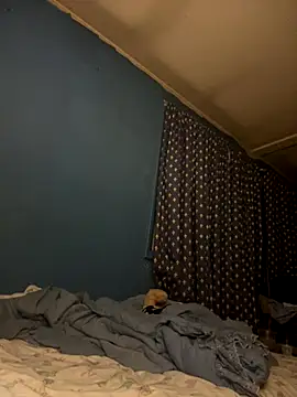 Snapshot of biggdaddyandqueenn chatting on November 28, 11:51 pm biggdaddyandqueenn online show from November 28, 11:51 pm