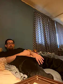 Snapshot of biggdaddyandqueenn chatting on November 30, 7:29 pm biggdaddyandqueenn online show from November 30, 7:29 pm