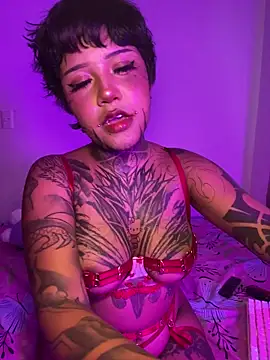 Snapshot of kymmkitty_star chatting on November 5, 1:11 pm kymmkitty star online show from November 5, 1:11 pm